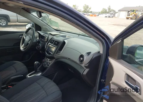 2016 Chevrolet Sonic Lt Auto из США, поврежденный, VIN 1G1JC5SH3G4166813